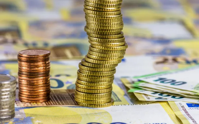 Banknoty i monety