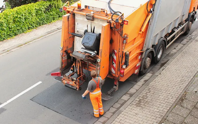 Brak w ofercie listy instalacji, do których wykonawca zamierza przekazywać odebrane odpady